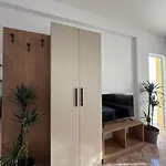 Heming-way Aparthotel