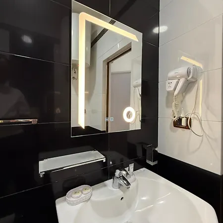 Heming-way Lejlighedshotel Durrës