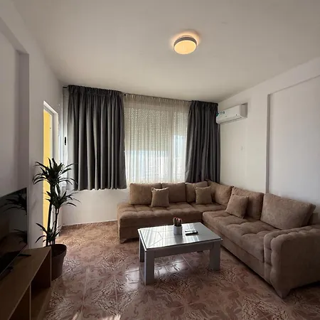 Hotel apartamentowy Heming-way Durrës