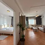Heming-way 3* Durrës