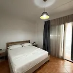 Heming-way Apartmanhotel 3*