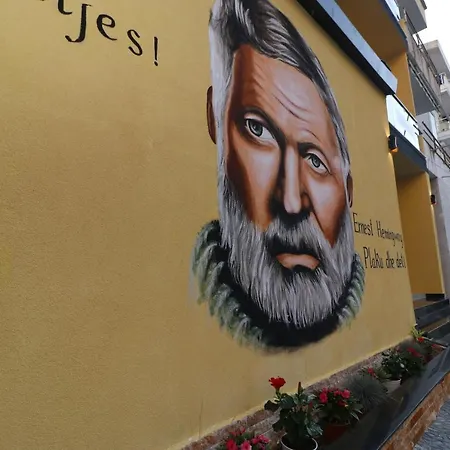 Heming-way Durres