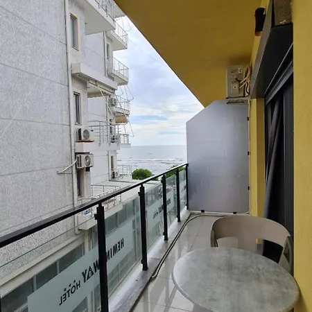 Heming-way Durres
