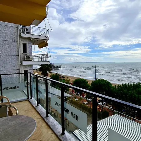 Heming-way מלון דירות