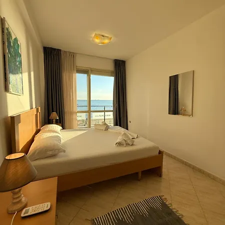 Heming-way