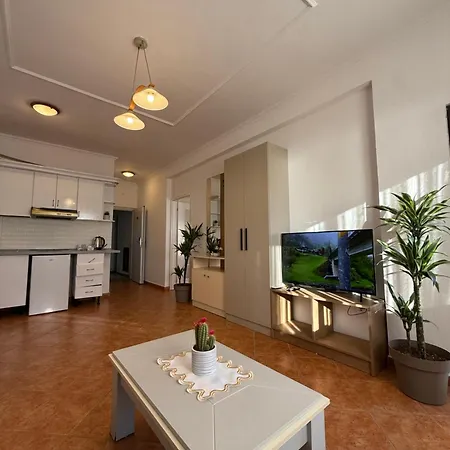 Heming-way Apartahotel