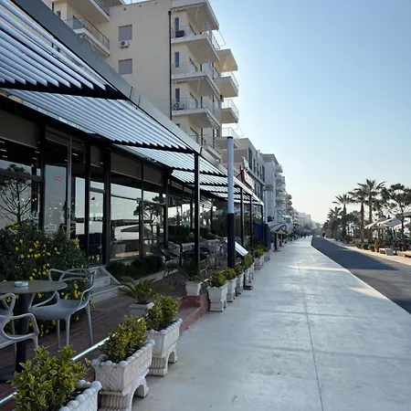 Heming-way Apartahotel 3*