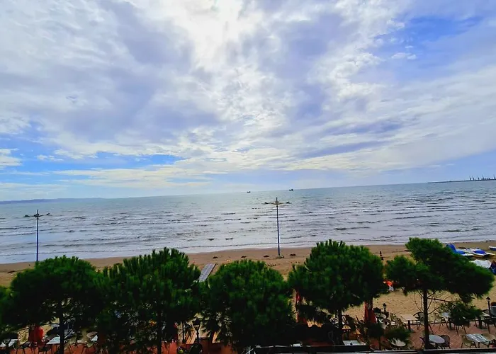 Aparthotel Heming-way Durres